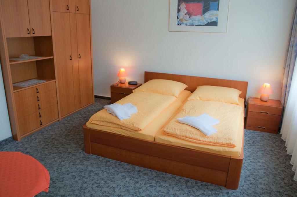 Pension Leipzig Georgplatz Δωμάτιο φωτογραφία