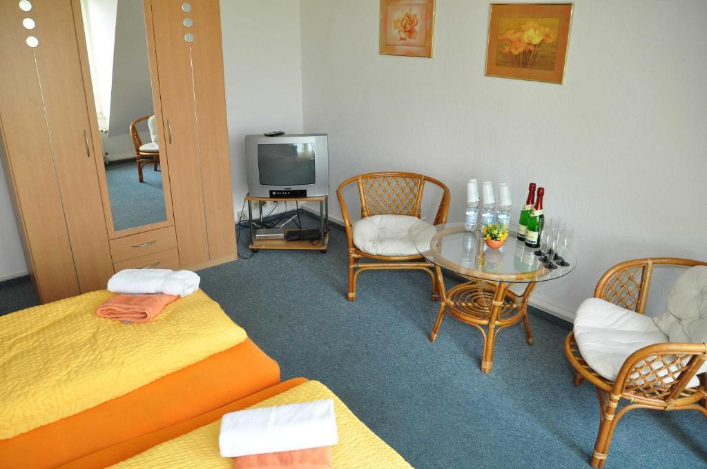 Pension Leipzig Georgplatz Δωμάτιο φωτογραφία
